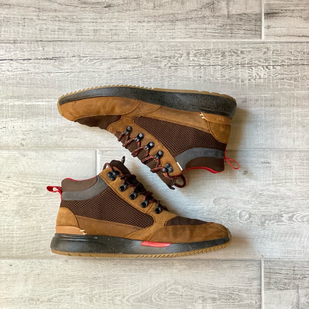 TOMS Skully Waterproof Leather Hiking Boot